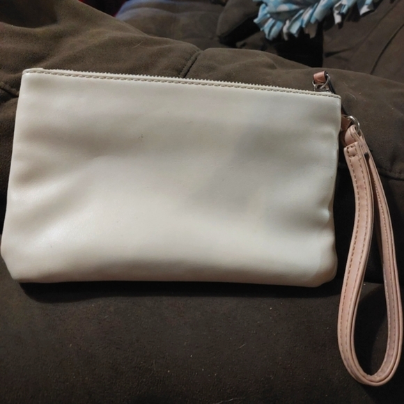 Nine West Navy & Cream Wristlet - Picture 2 of 8
